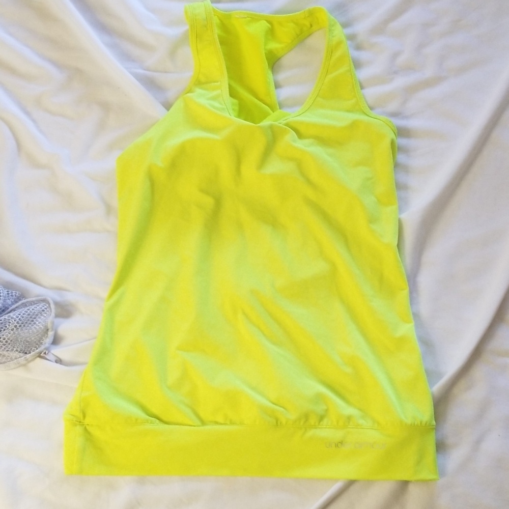 Sports top